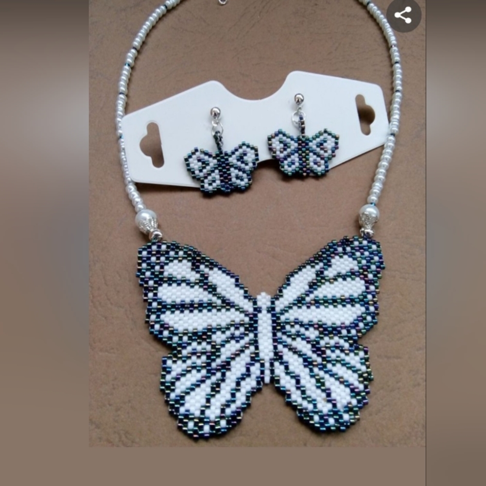 Beaded medallion with earrings